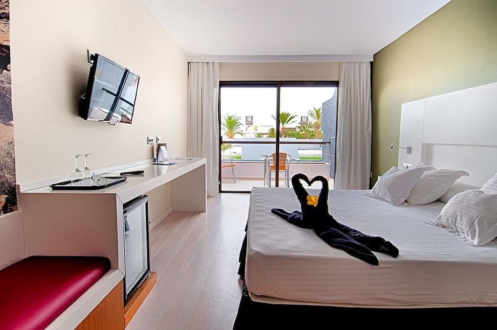 R2 Romantic Fantasia Dreams & Suites Hotel (Adults Only) Tarajalejo Buitenkant foto